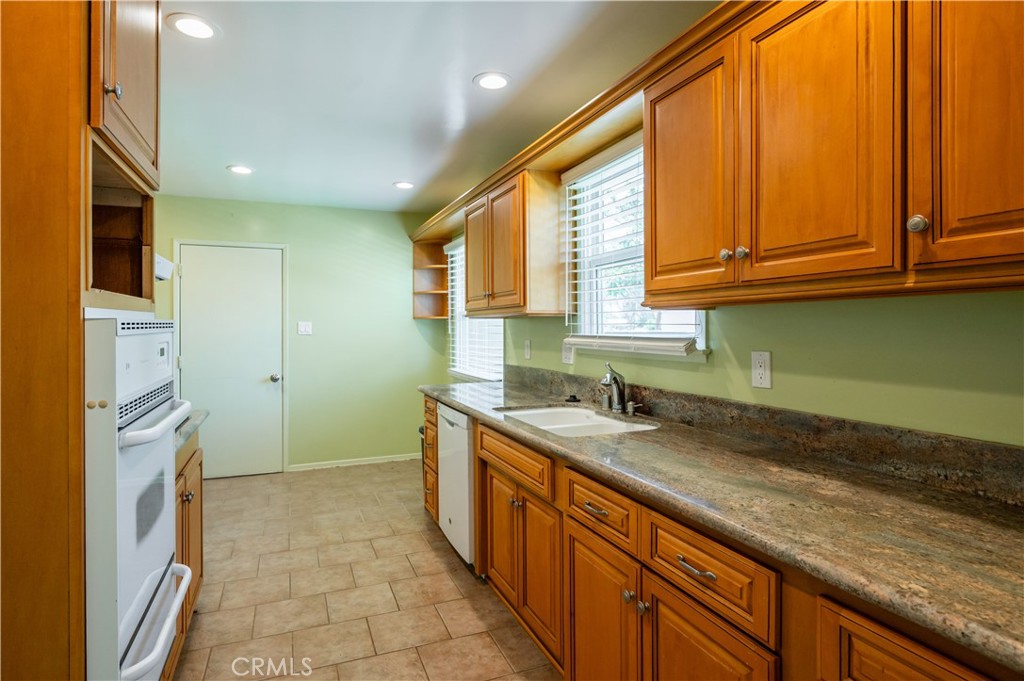 2340 W Saint Anne Place