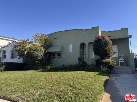 Photo of 6710 4th Avenue, Los Angeles, CA 90043 (MLS # 25624523)