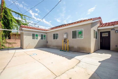 Photo of 1307 E Acacia AVE, Glendale, CA 91205 (MLS # GD26221382)