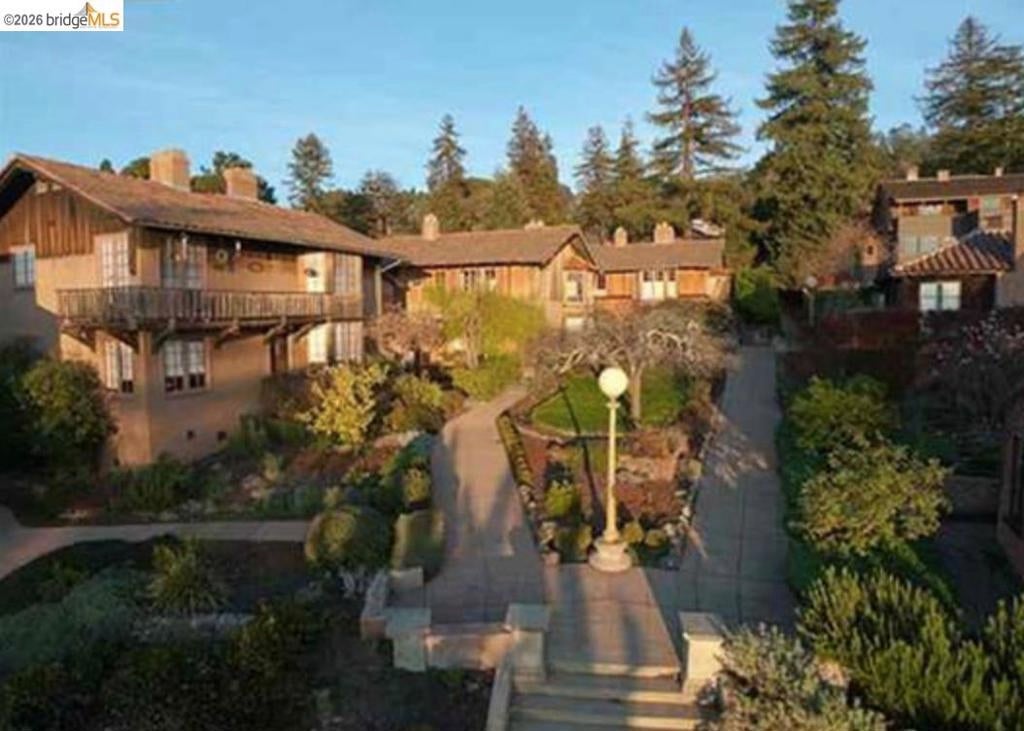 2501 ROSE WALK