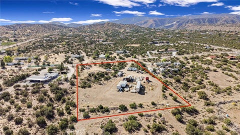 Photo of 2986 Sunnyslope RD, Pinon Hills, CA 92372 (MLS # IG26225525)