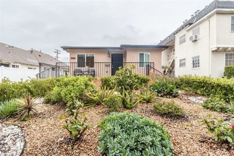Photo of 1443 E Broadway #A, Glendale, CA 91205 (MLS # GD26090937)