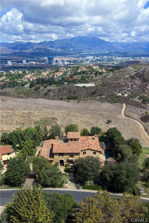 97 Canyon Irvine CA 92603