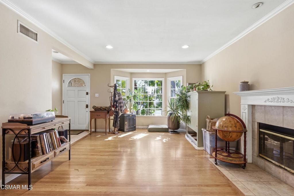 16463 Gledhill Street