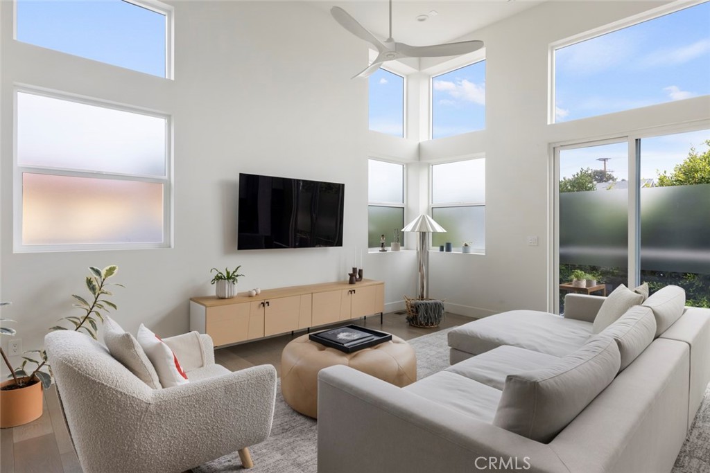 316 N. Francisca Avenue B