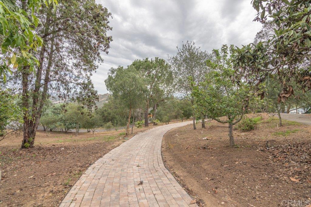 4327 Hollyhill Road