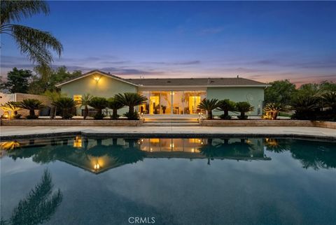 Photo of 29274 San Jacinto Avenue, Nuevo, CA 92567 (MLS # SW26113687)