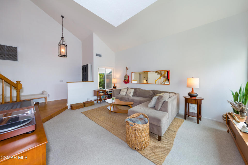 6605 Oak Forest Drive