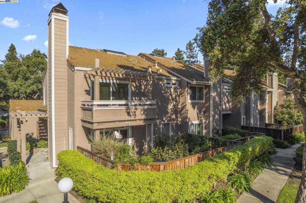 Beautifully Updated Corner Unit in a Prime Fremont Location! Located within a highly rated Fremont school district, this thoughtfully updated home offers modern finishes, dual private patios, and an ideal location just steps from the community pool and amenities. Enjoy a bright, airy living space with vaulted ceilings, abundant natural light, and a cozy wood-burning fireplace. The updated kitchen features quartz countertops, sleek cabinetry, tile backsplash, and stainless steel appliances including a new stove with built-in air fryer. The vaulted primary suite is a peaceful retreat with a private balcony and spa-style ensuite. Additional highlights include dual-pane windows, blackout blinds, a brand-new energy-efficient HVAC system, ceiling fans in every bedroom, and crown molding throughout. HOA offers resort-style pool, spa, and tennis courts. Minutes to Lake Elizabeth, shopping, dining, and easy freeway/BART access—this home truly has it all!
