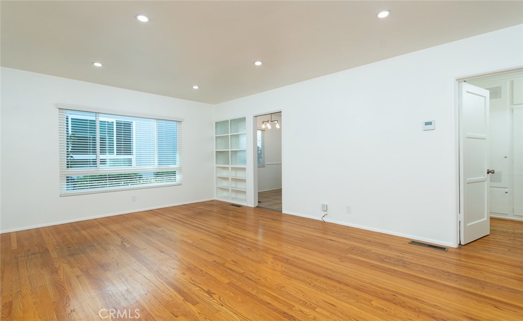 Not Applicable-105 - Residential Lease