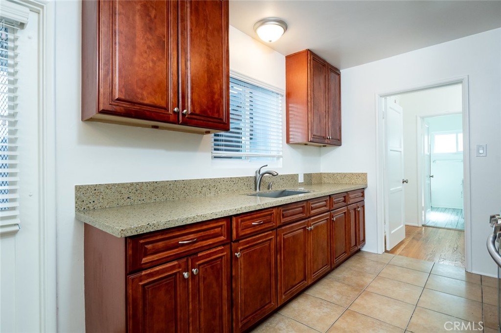 Not Applicable-105 - Residential Lease