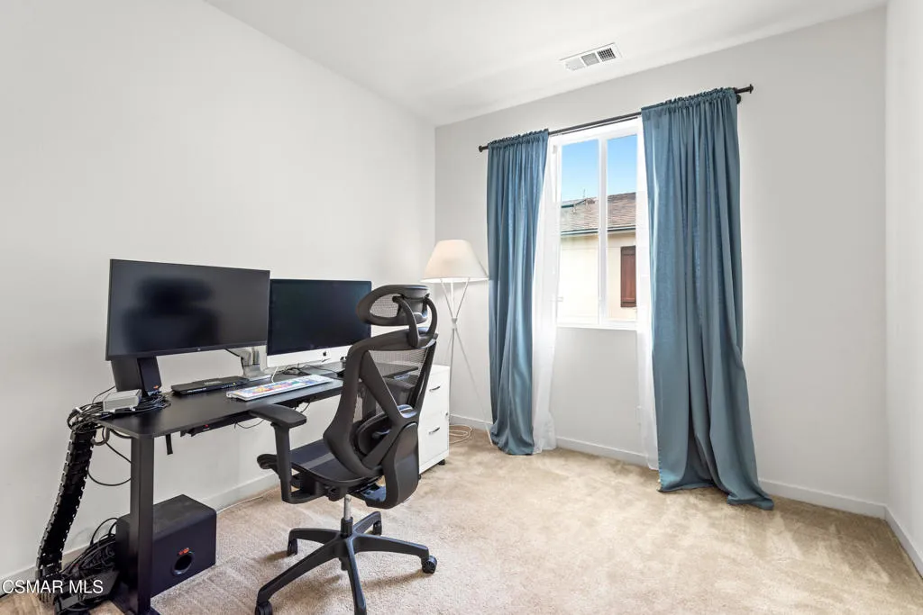 Simi Valley, California 93065, United States, 3 Bedrooms Bedrooms, ,3 BathroomsBathrooms,Residential,Active,146275