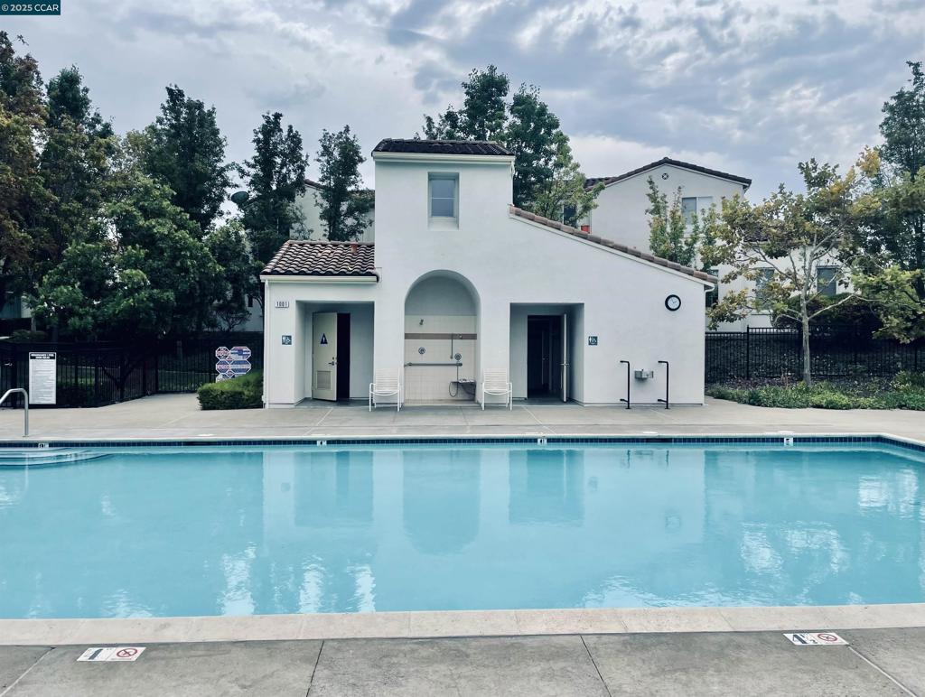 GALE RANCH - Residential Lease