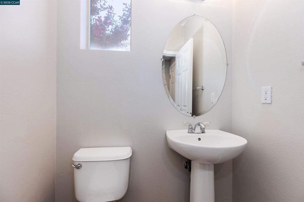 GALE RANCH - Residential Lease