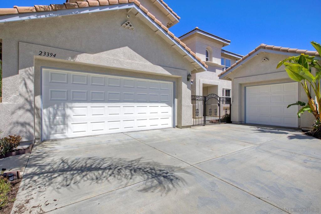 23394 Blue Gardenia Ln