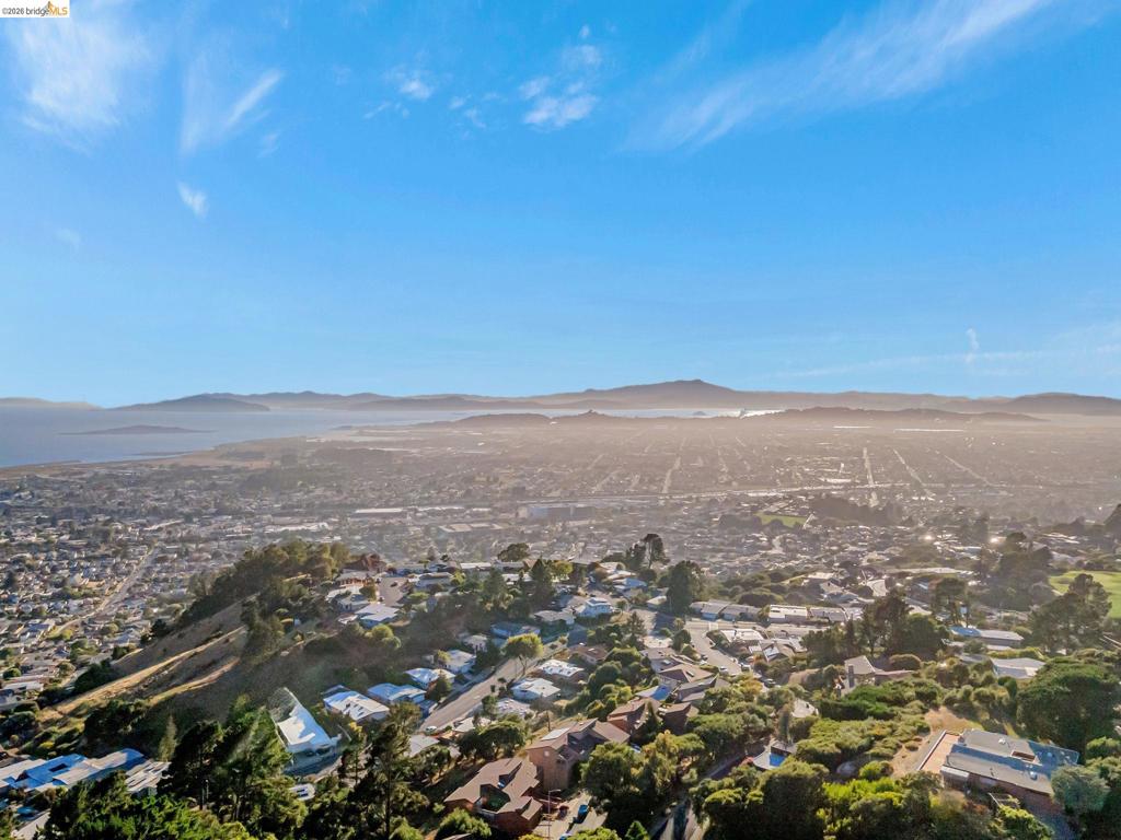 1518 MADERA CT