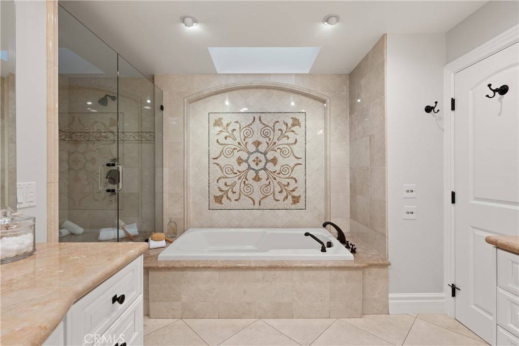 Westlake Island (711) - Residential Lease