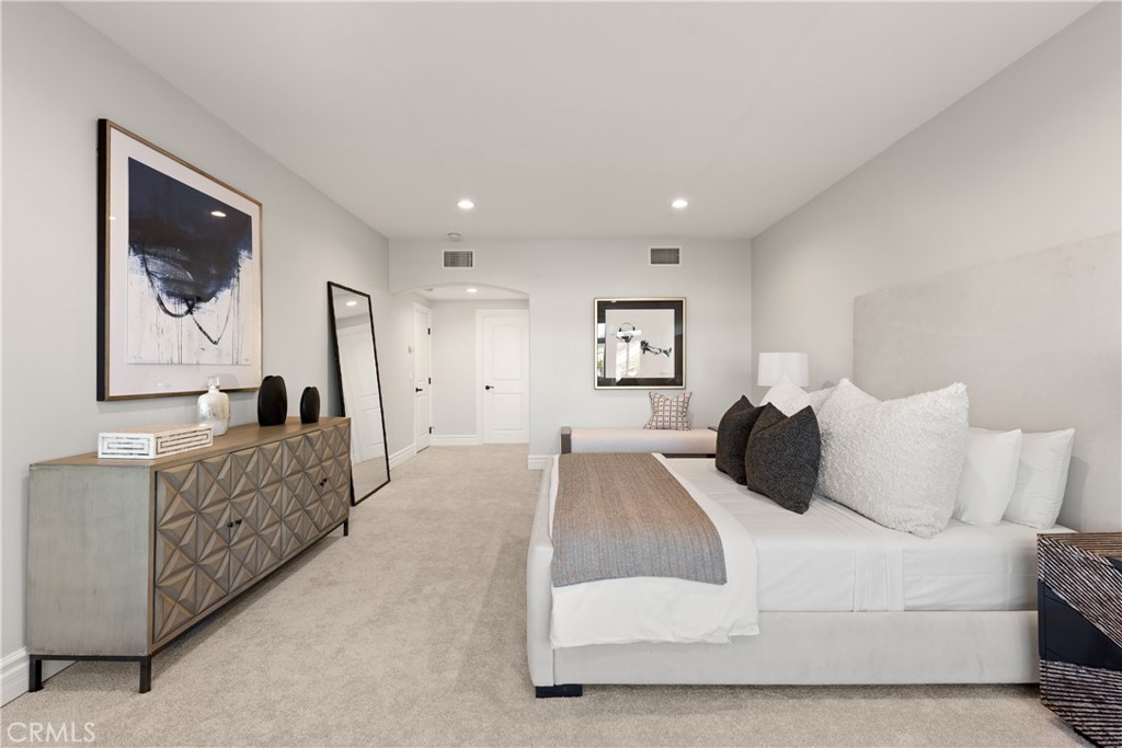 Westlake Island (711) - Residential Lease