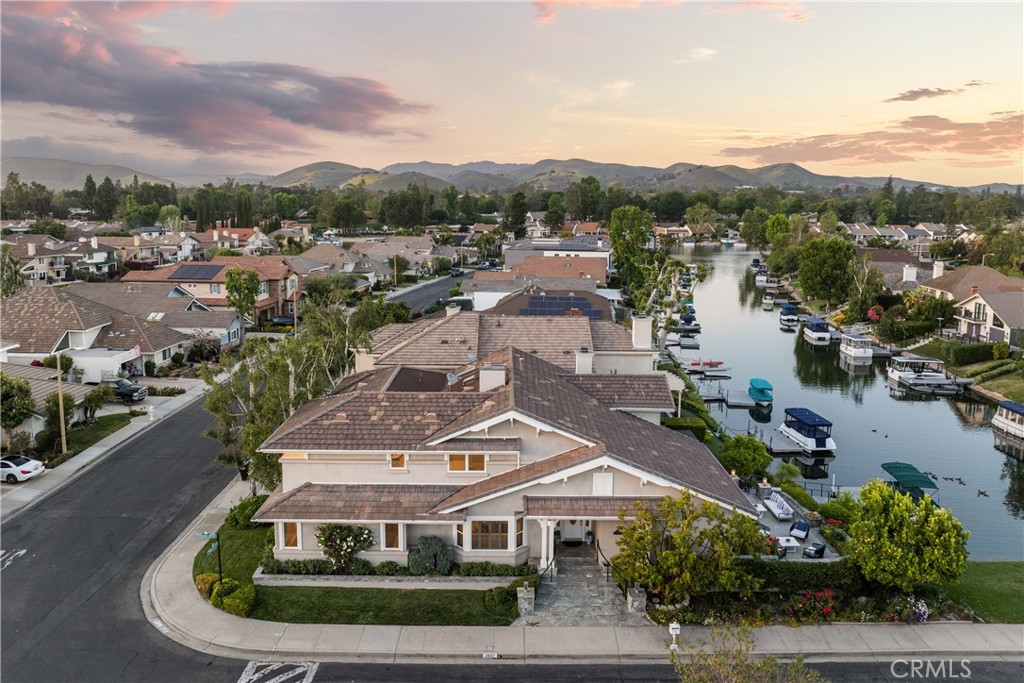 Westlake Island (711) - Residential Lease