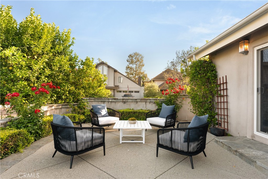 Westlake Island (711) - Residential Lease