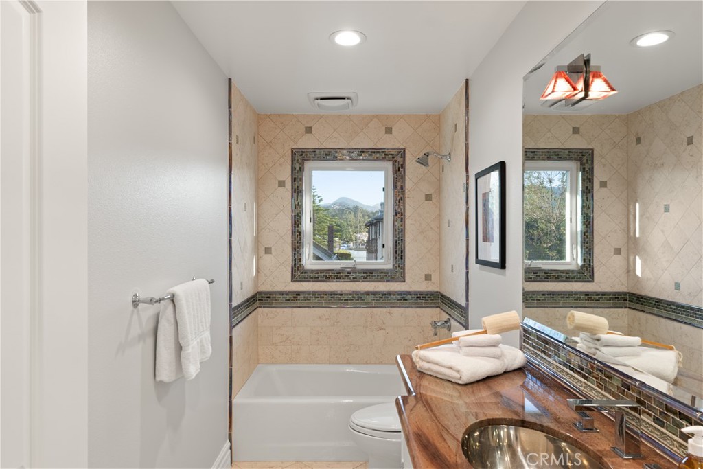 Westlake Island (711) - Residential Lease