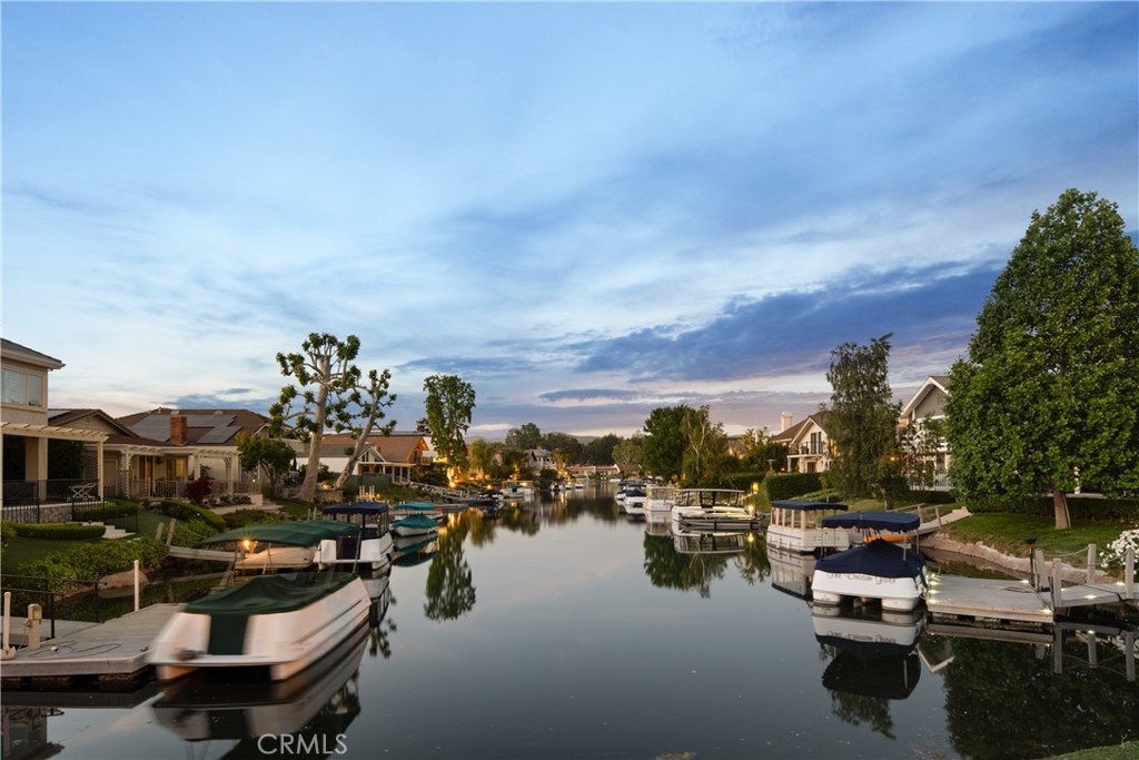 Westlake Island (711) - Residential Lease