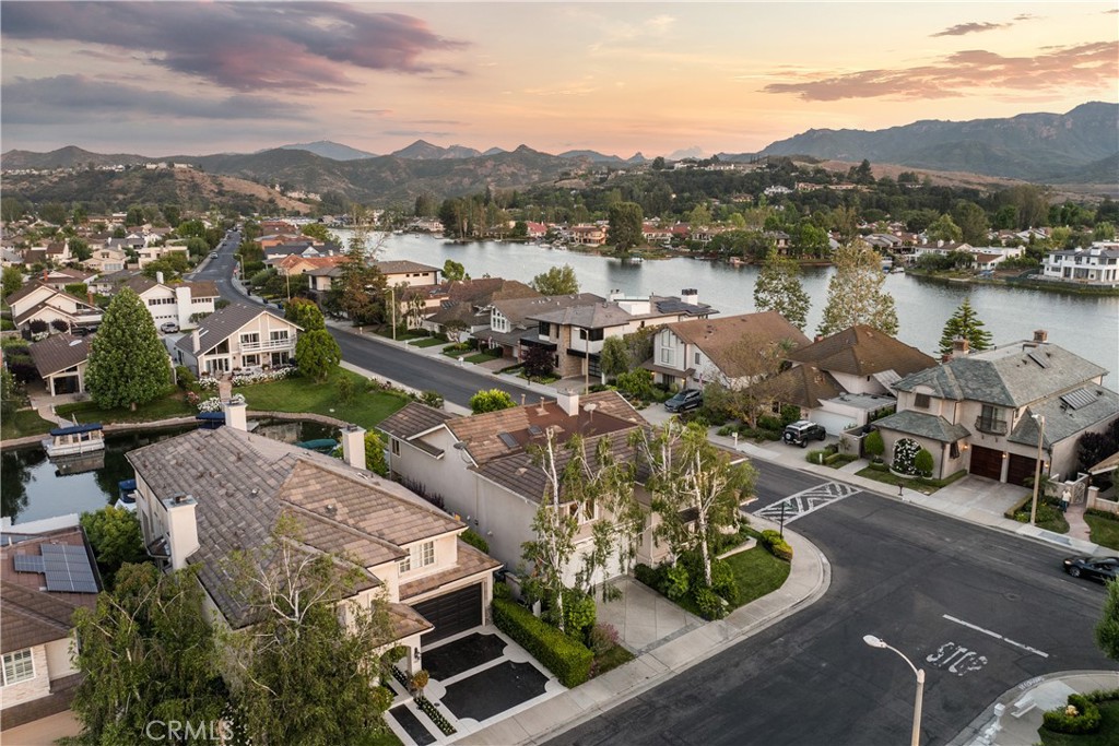 Westlake Island (711) - Residential Lease