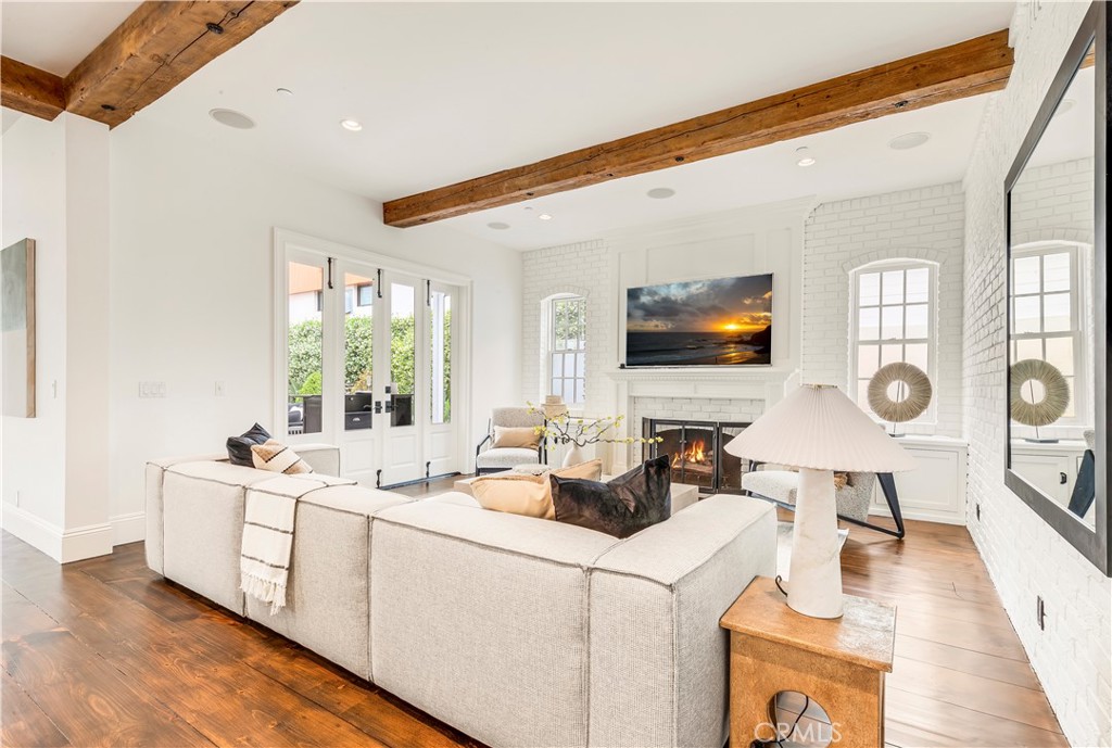 Newport Heights (NEWH) - Residential