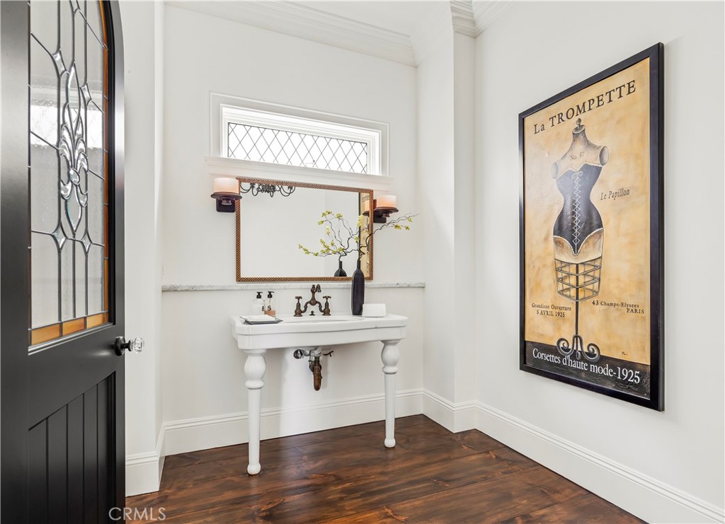 Newport Heights (NEWH) - Residential