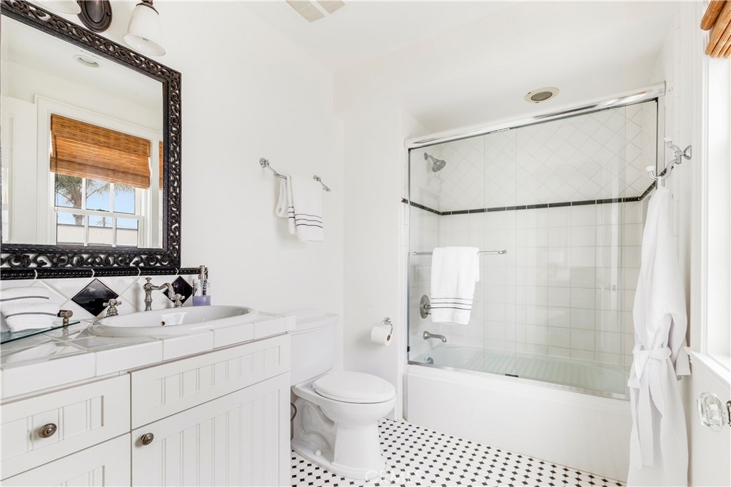 Newport Heights (NEWH) - Residential