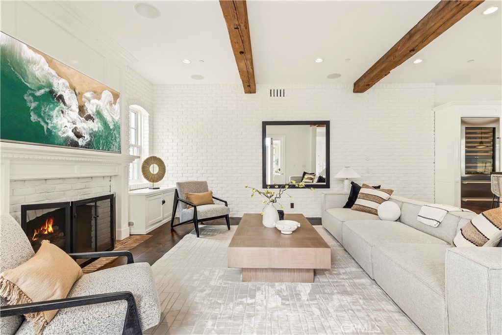 Newport Heights (NEWH) - Residential