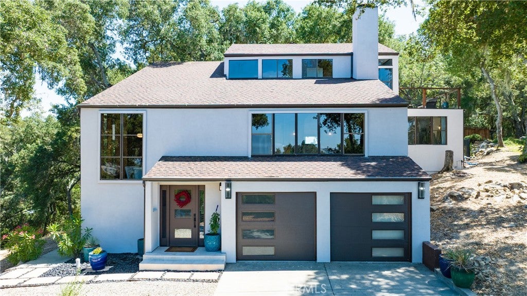 2570 Alturas