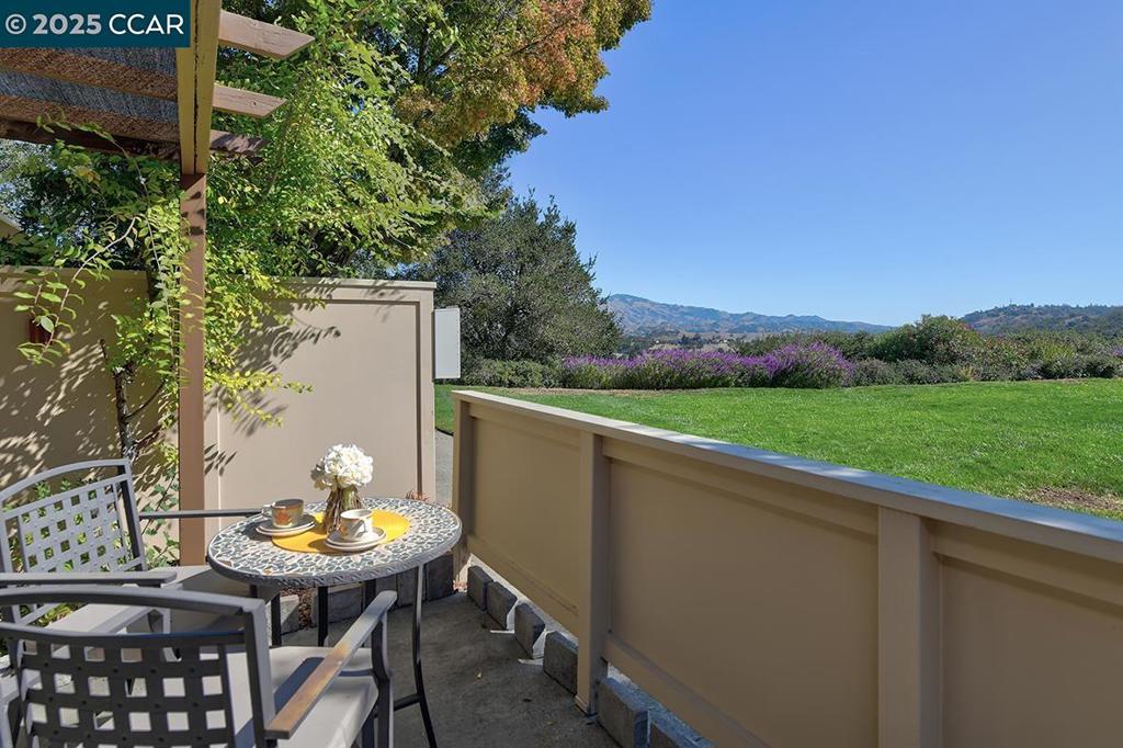 ROSSMOOR - Residential