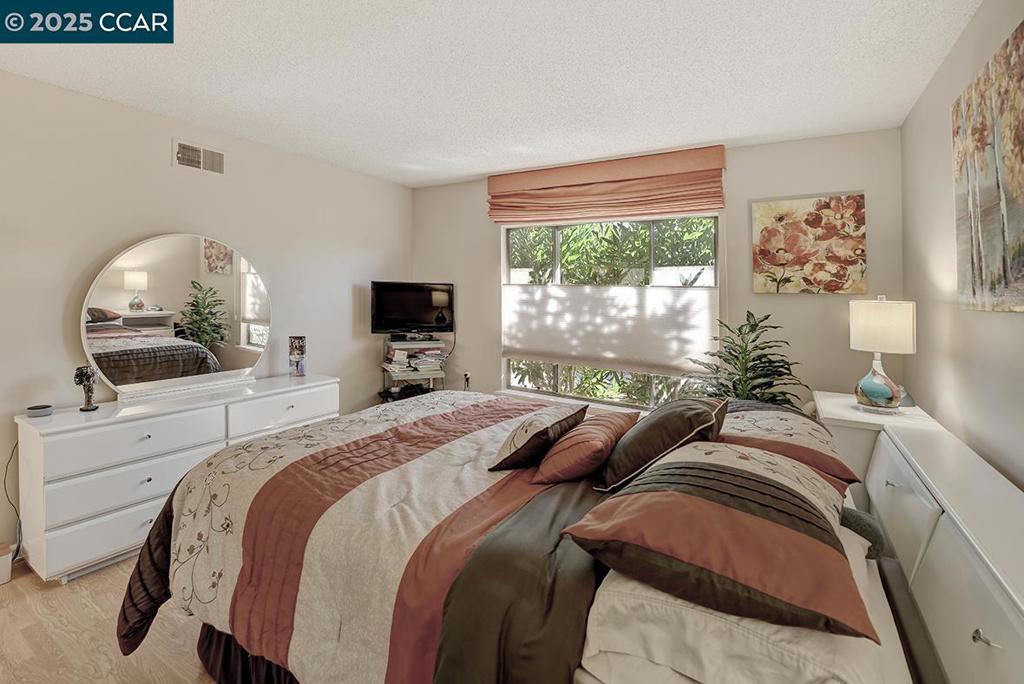 ROSSMOOR - Residential