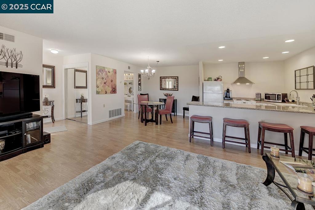 ROSSMOOR - Residential