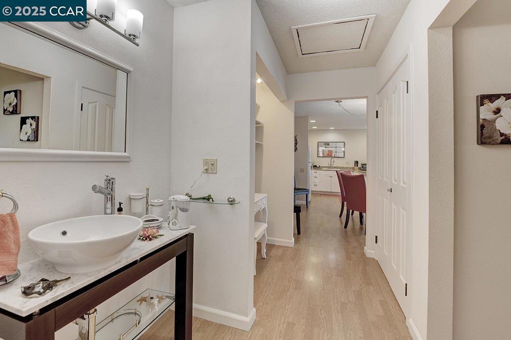 ROSSMOOR - Residential