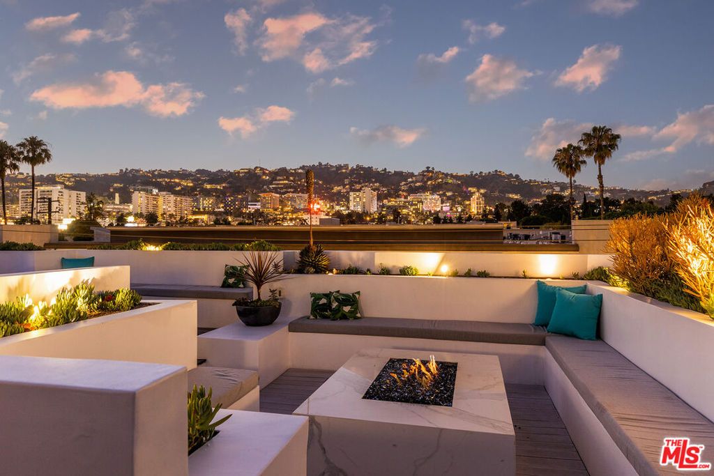 Photo of 851 N Kings Road #PH301, West Hollywood, CA 90069 (MLS # 25548787)