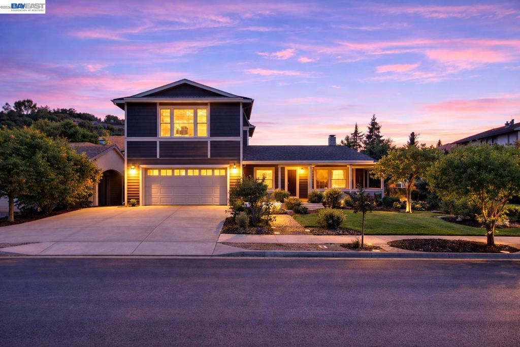 77 Barnes Ln