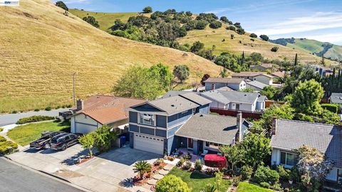 Photo of 77 Barnes Ln Ln, Fremont, CA 94536 (MLS # 41134081)