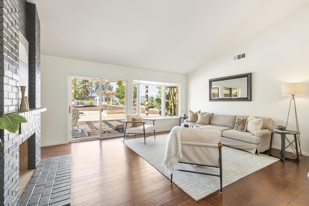 1549 Ventana Drive