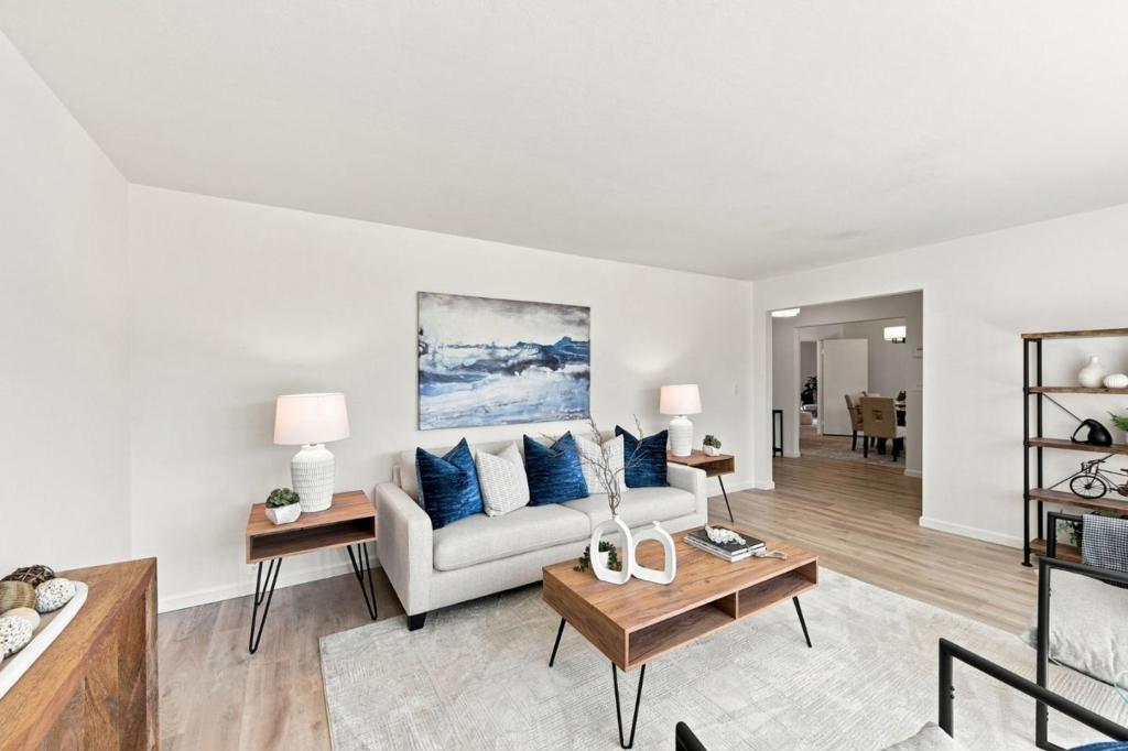 6738 Worthing Court