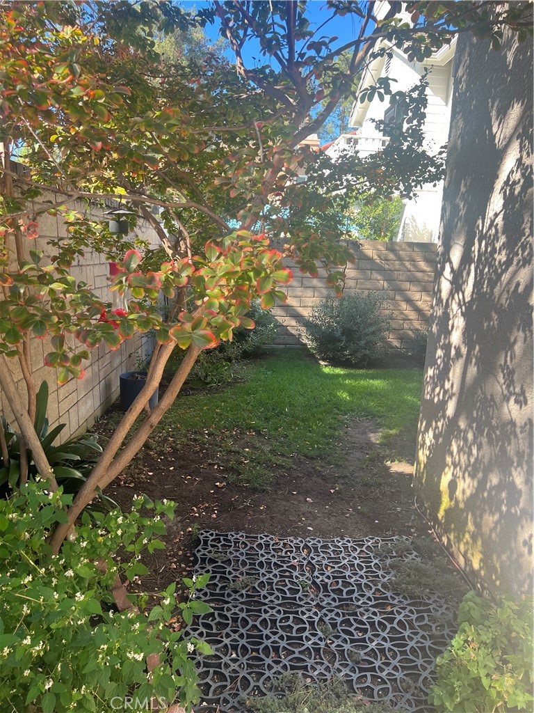 Oak Park (867) - Residential Lease