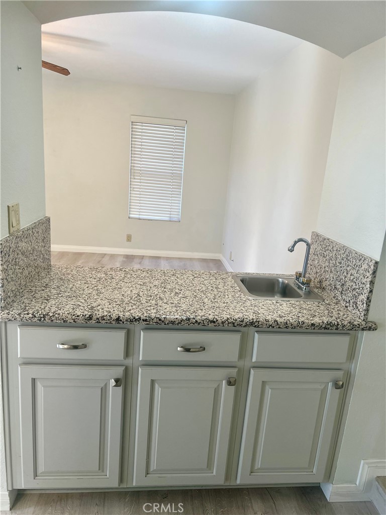 Oak Park (867) - Residential Lease