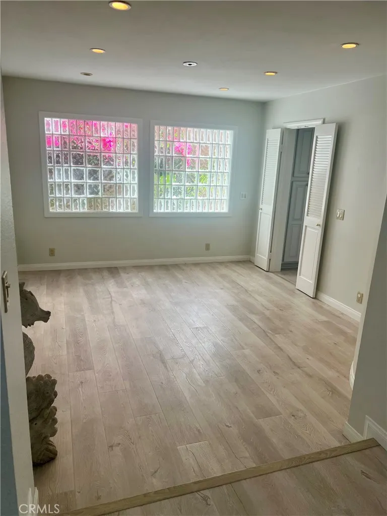 Oak Park, California 91377, United States, 4 Bedrooms Bedrooms, ,3 BathroomsBathrooms,Residential,Active,237158