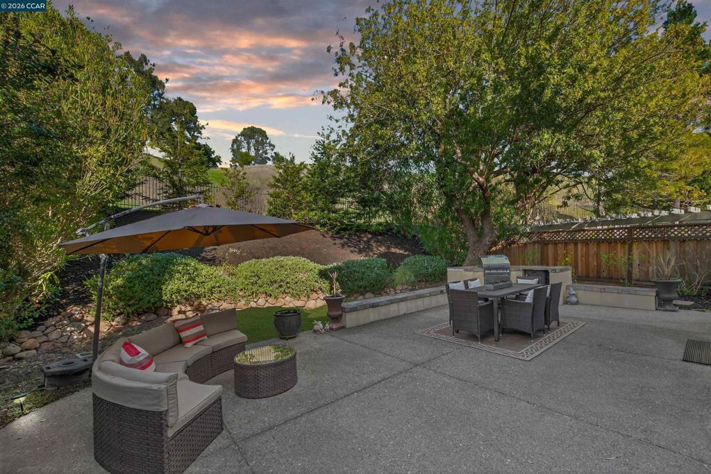 490 Eagle Valley Way