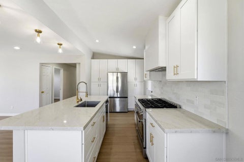 Photo of 6228 Calle Pavana, San Diego, CA 92139 (MLS # 260025712SD)