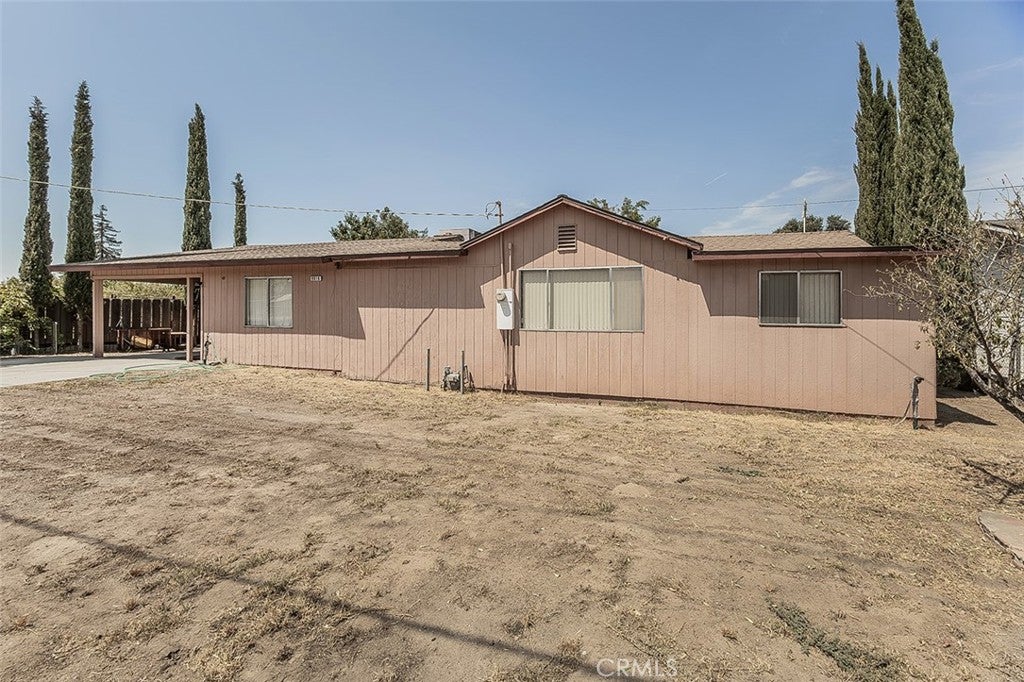 9016 E Dinuba