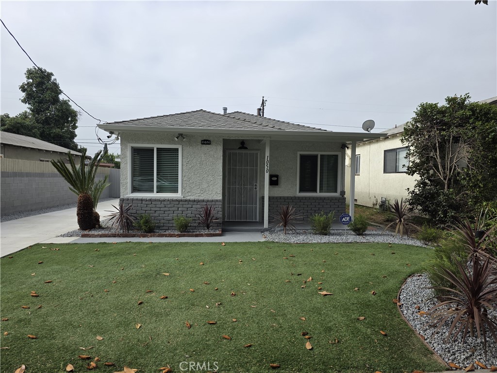 1050 E 72nd