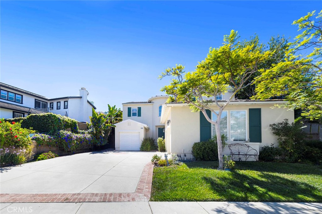 Las Veredas (LASV) - Residential Lease