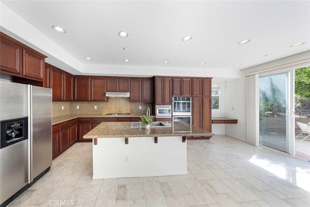 Las Veredas (LASV) - Residential Lease